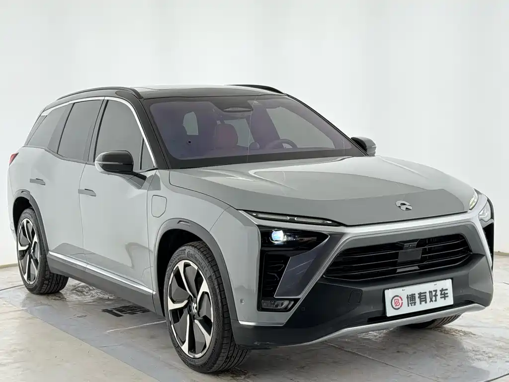 NIO ES8 2020 415KM мест