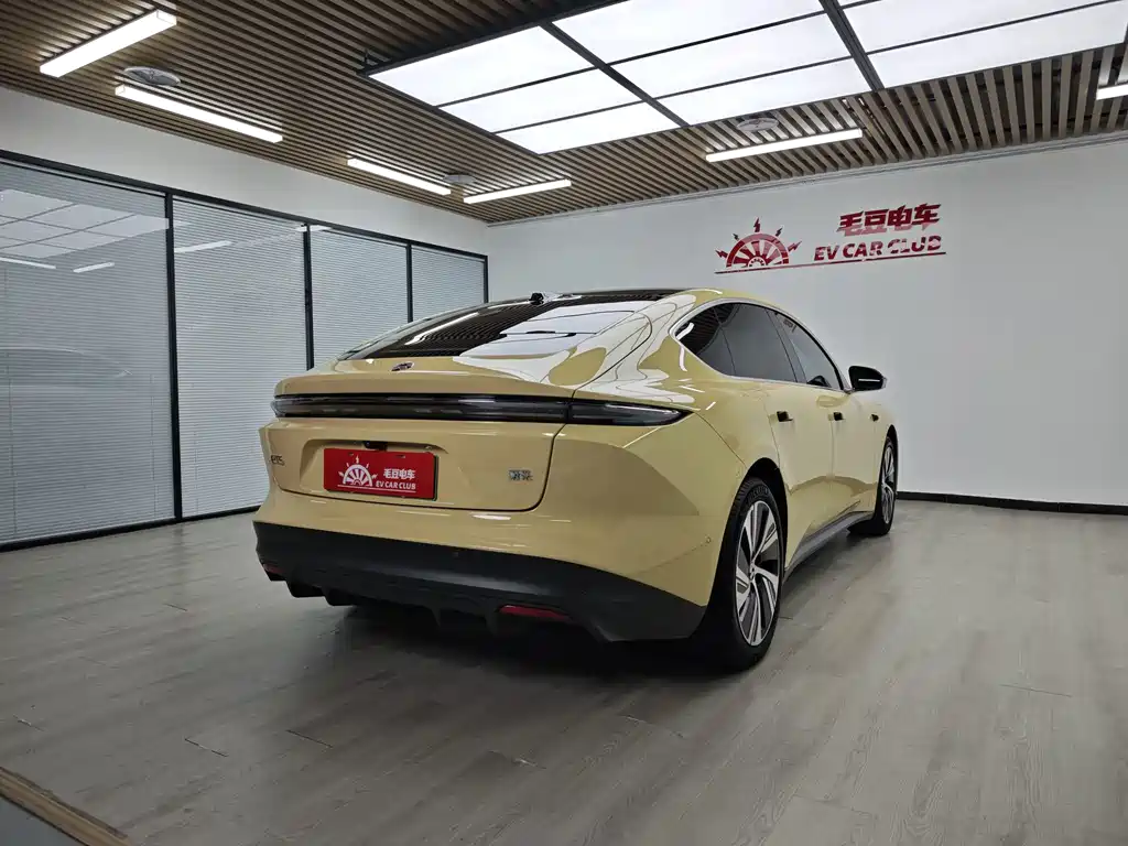 NIO ET5 — миниатюра 4