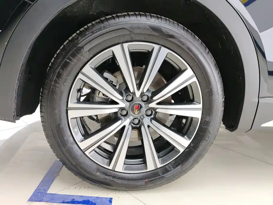 Hongqi Hongqi HS7 PHEV — миниатюра 6