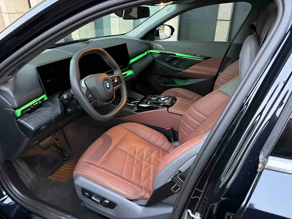 BMW i5 — миниатюра 9