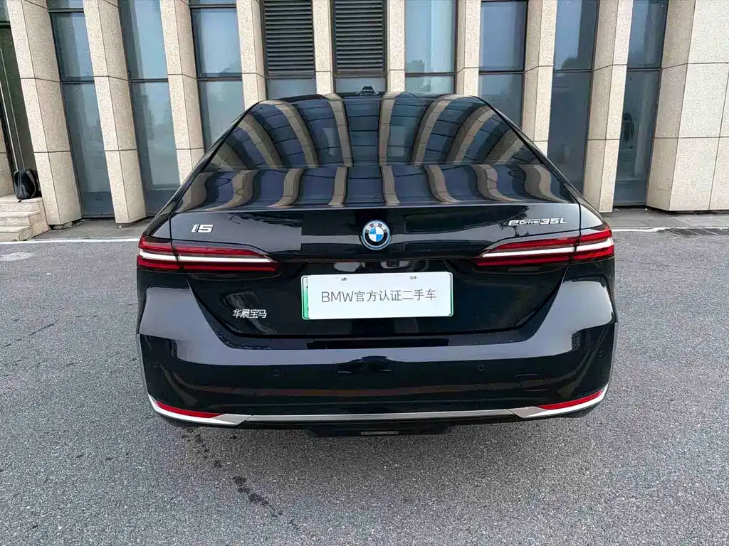BMW i5 — миниатюра 3