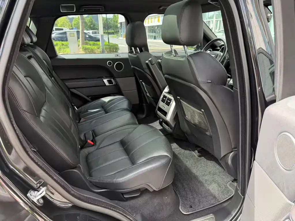 Land Rover Sport — миниатюра 6