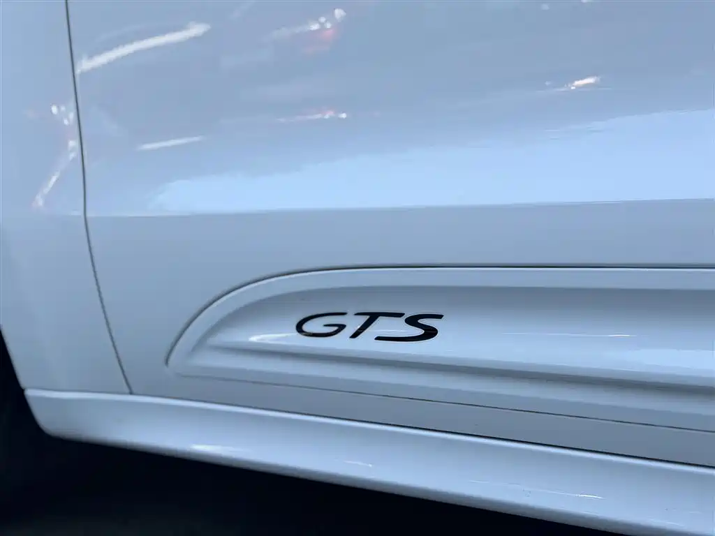 Porsche Macan 2022 — фото 12