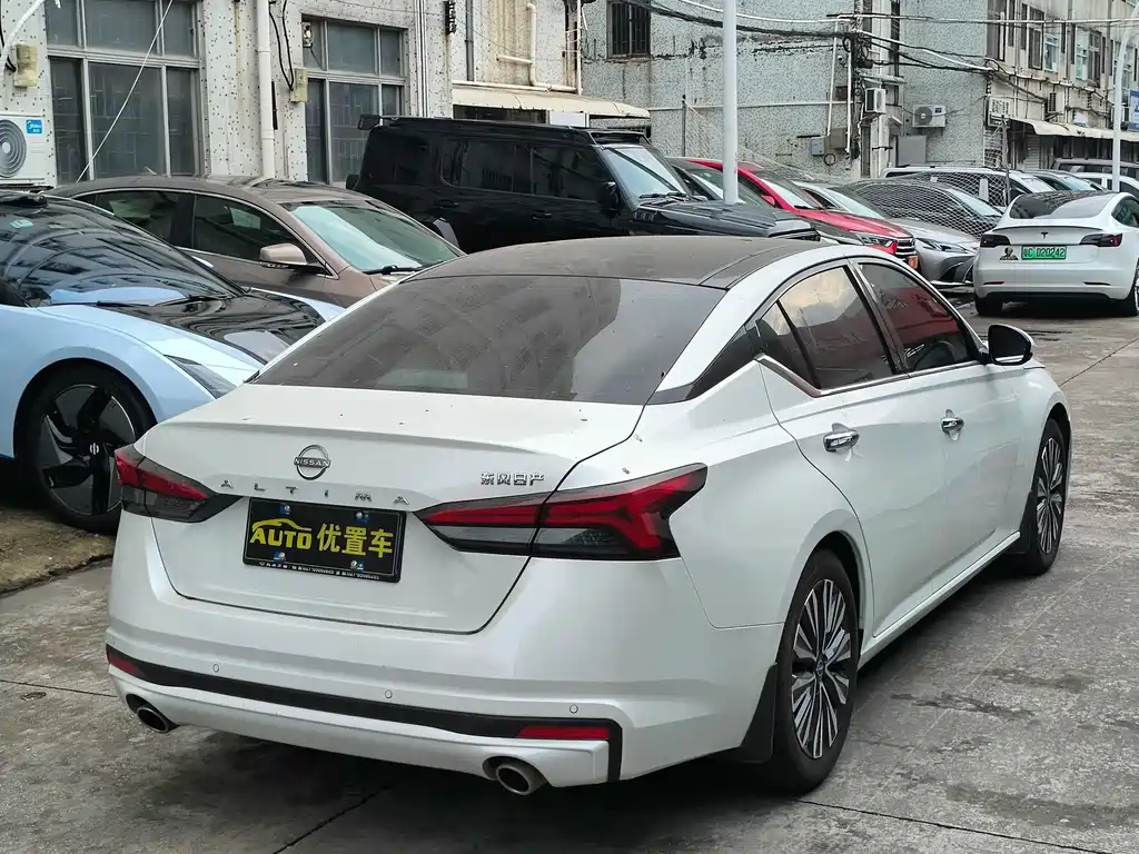 Nissan Teana — миниатюра 8