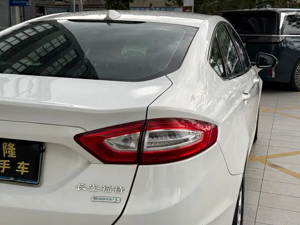 Ford Mondeo — миниатюра 5