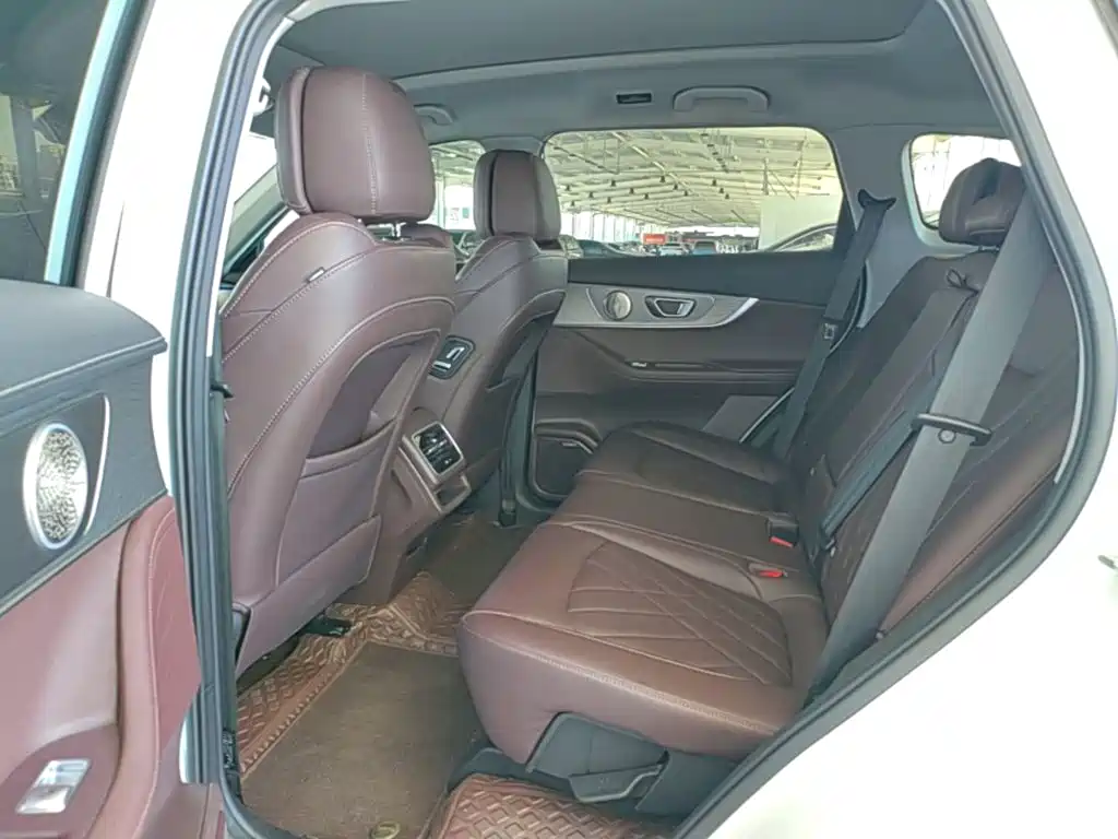 Chery Tiggo 8 PRO — миниатюра 17
