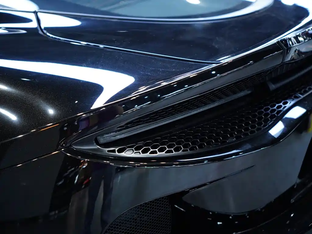 McLaren GT — миниатюра 7