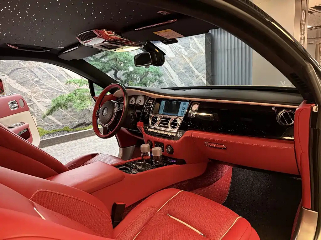 Rolls-Royce Wraith — миниатюра 4
