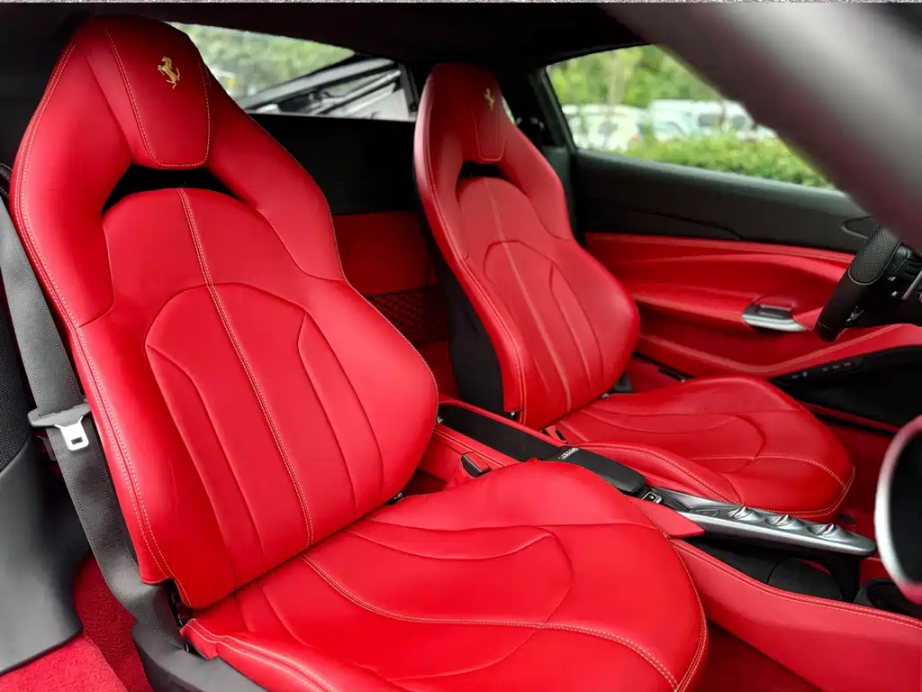 Ferrari F8 — миниатюра 5