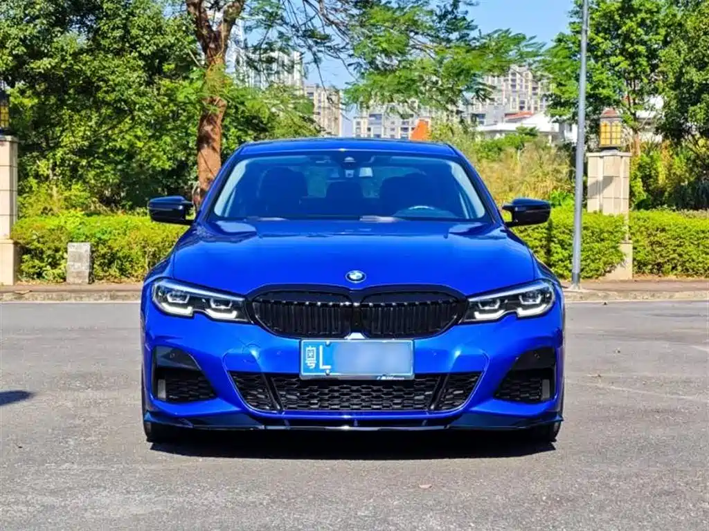 BMW 3 SERIES