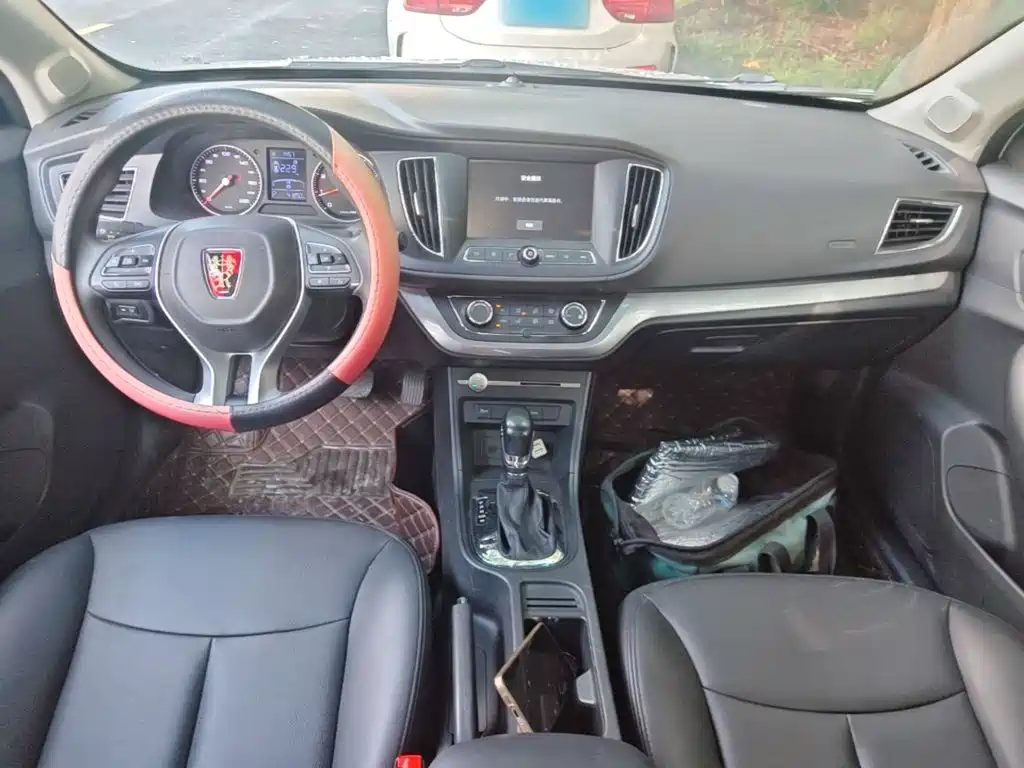 Roewe 360 — миниатюра 10