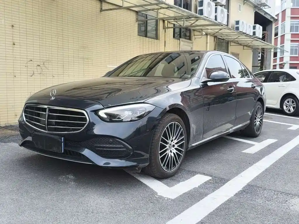 Mercedes-Benz C-Class 2022