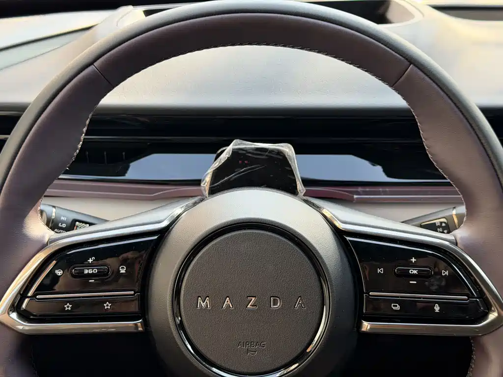 Mazda EZ-60 — миниатюра 4