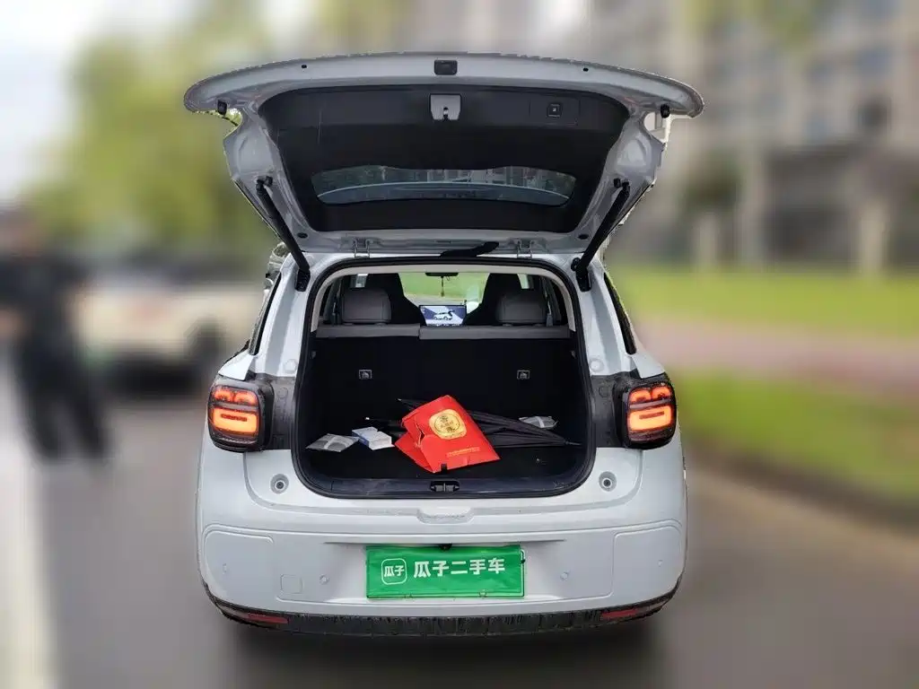 Leapmotor Leapmotor A10 — миниатюра 20