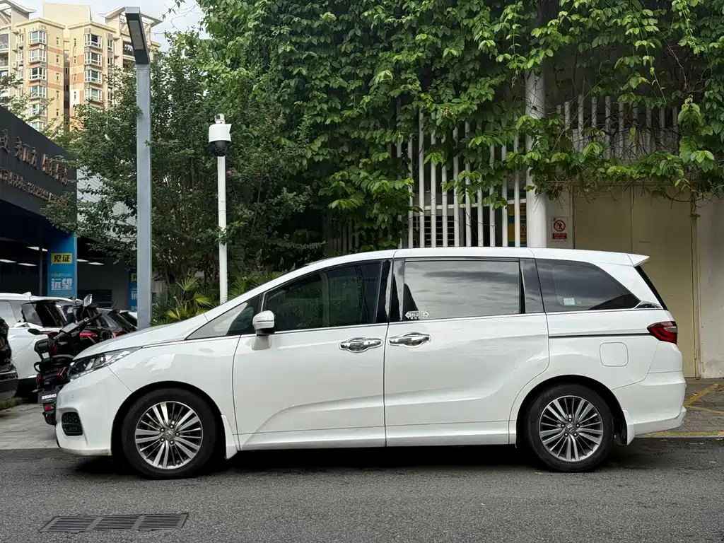 Honda Odyssey — миниатюра 4