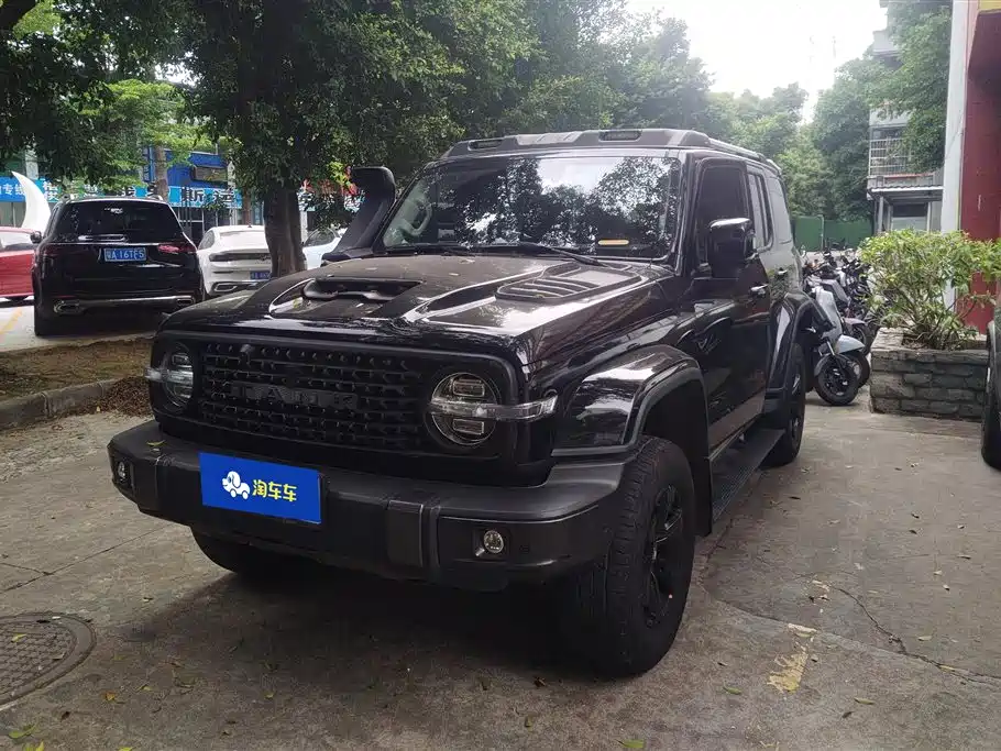 Tank Tank 300 2022