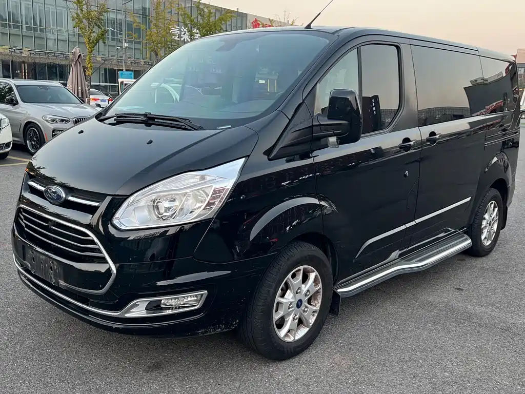 Ford Tourneo