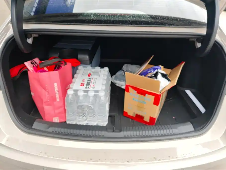 Roewe M7 DMH 2025 160km Enjoy