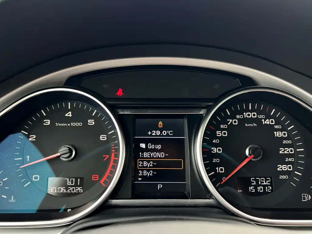 Audi Q7 — миниатюра 9