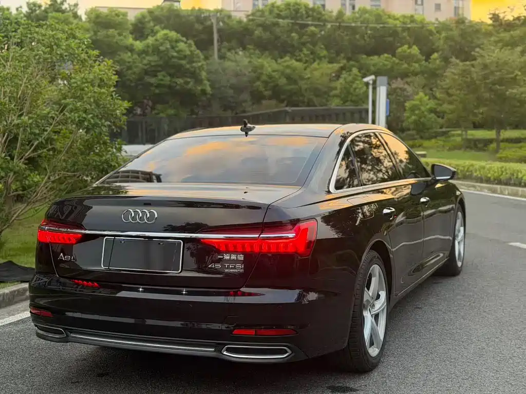 Audi A6L — миниатюра 2