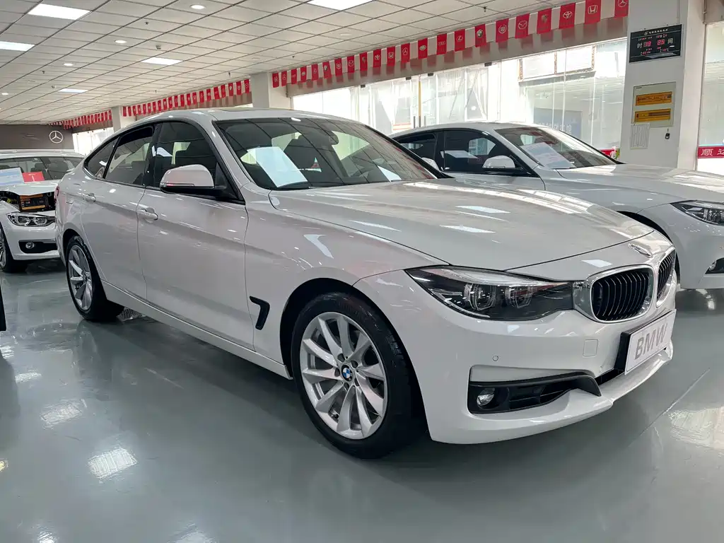 BMW 3 Series GT 3 GT 2019 320i Fashion