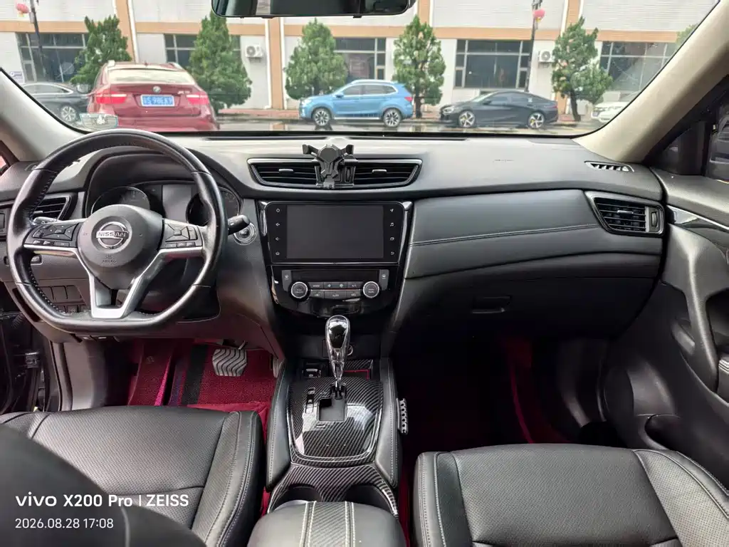 Nissan X-Trail — миниатюра 6