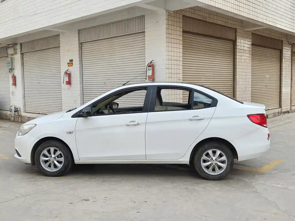 Chevrolet Sail — миниатюра 4