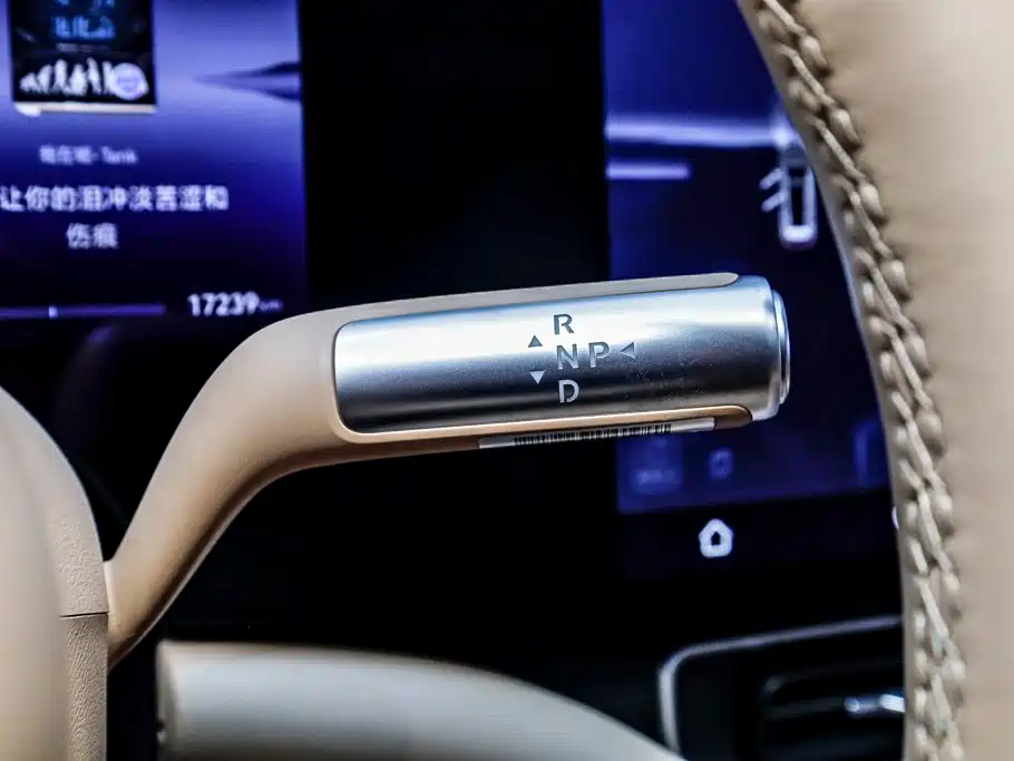 AITO Wenjie AITO M9 — миниатюра 18