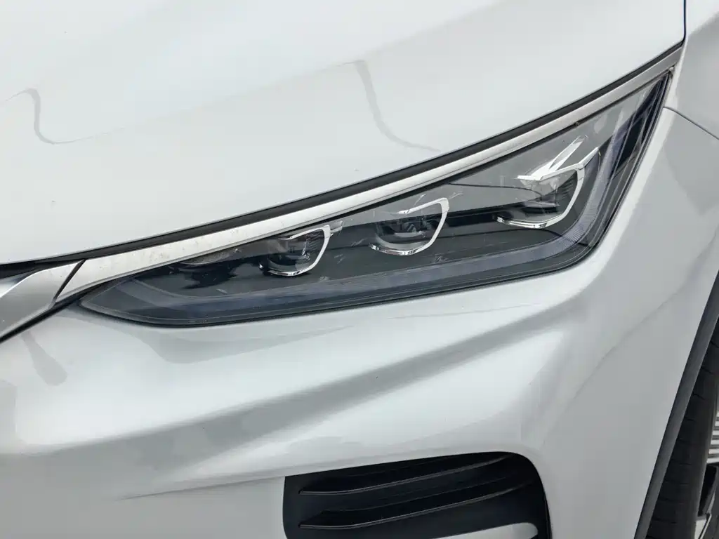 BYD Tang New Energy — миниатюра 6