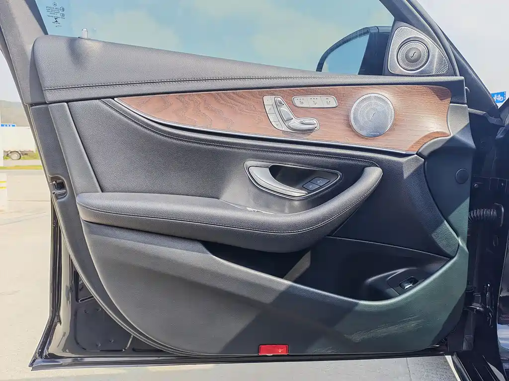 Mercedes-Benz E-Class E 2020 E 300 L