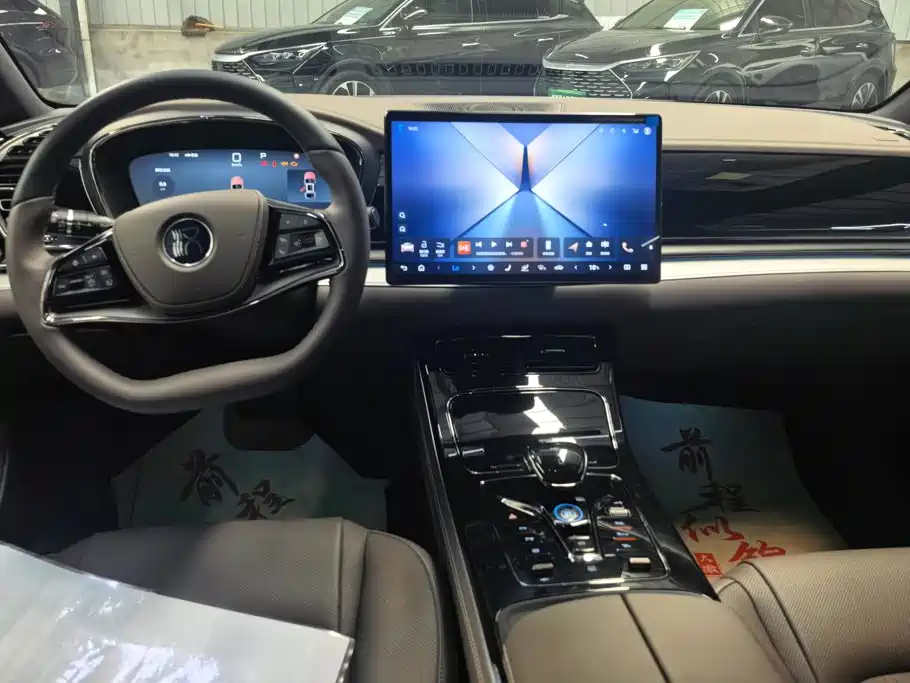 BYD Han — миниатюра 12