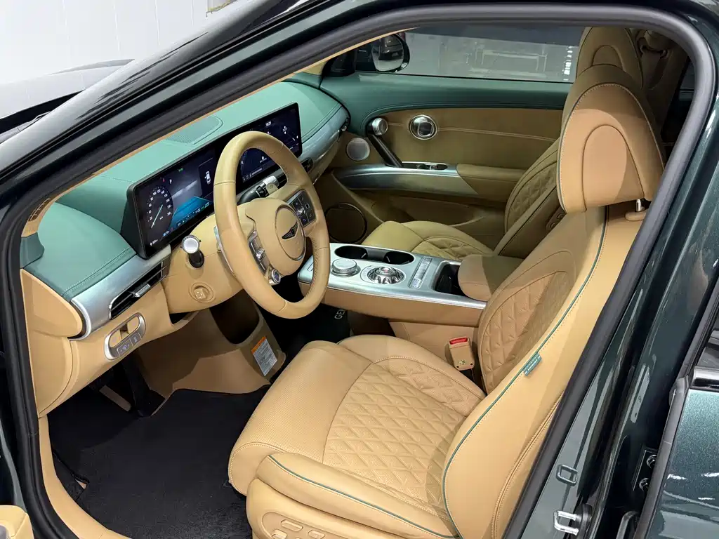Genesis GV60 2023 Flagship
