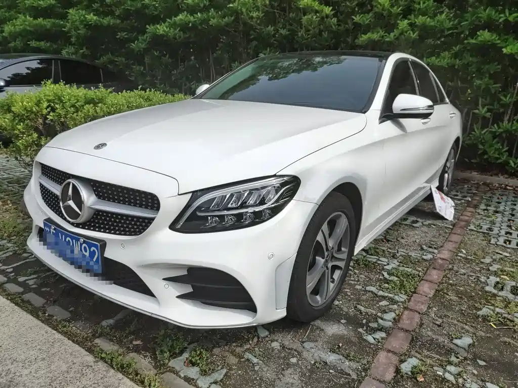 Mercedes-Benz C-Class 2021