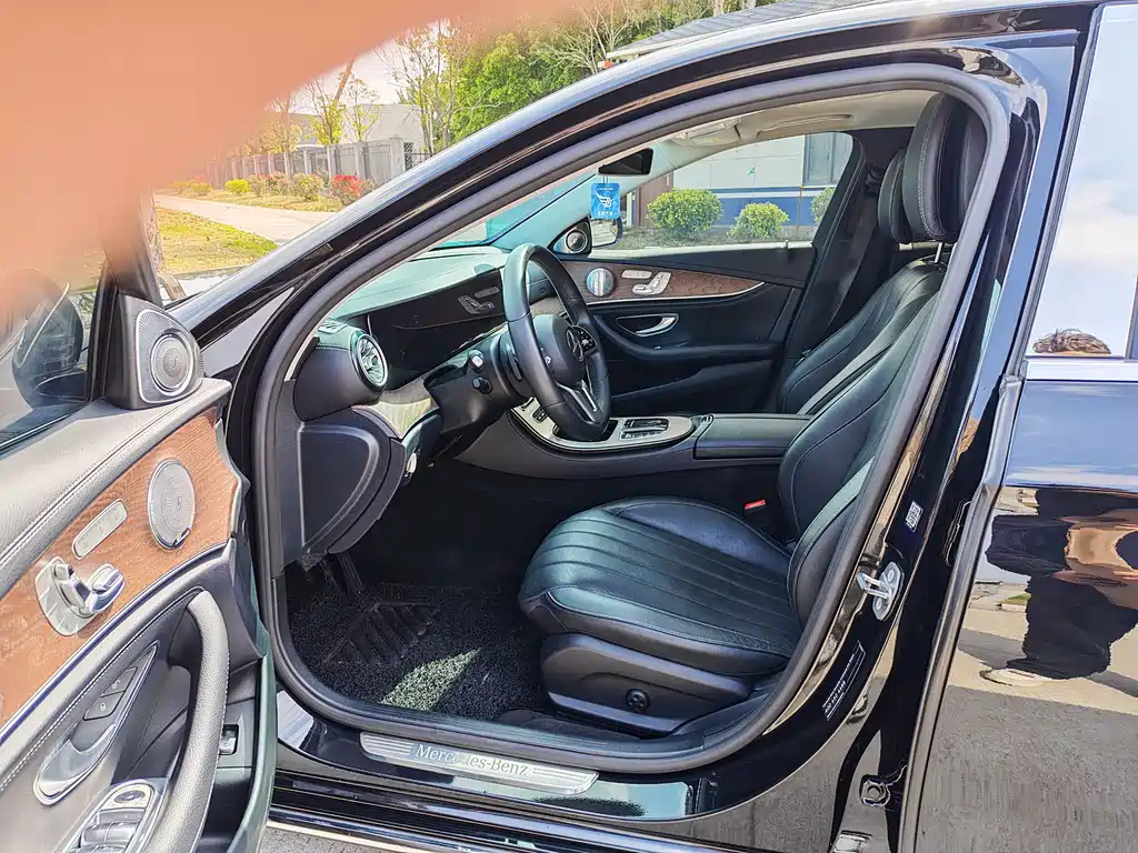 Mercedes-Benz E-Class E 2020 E 300 L