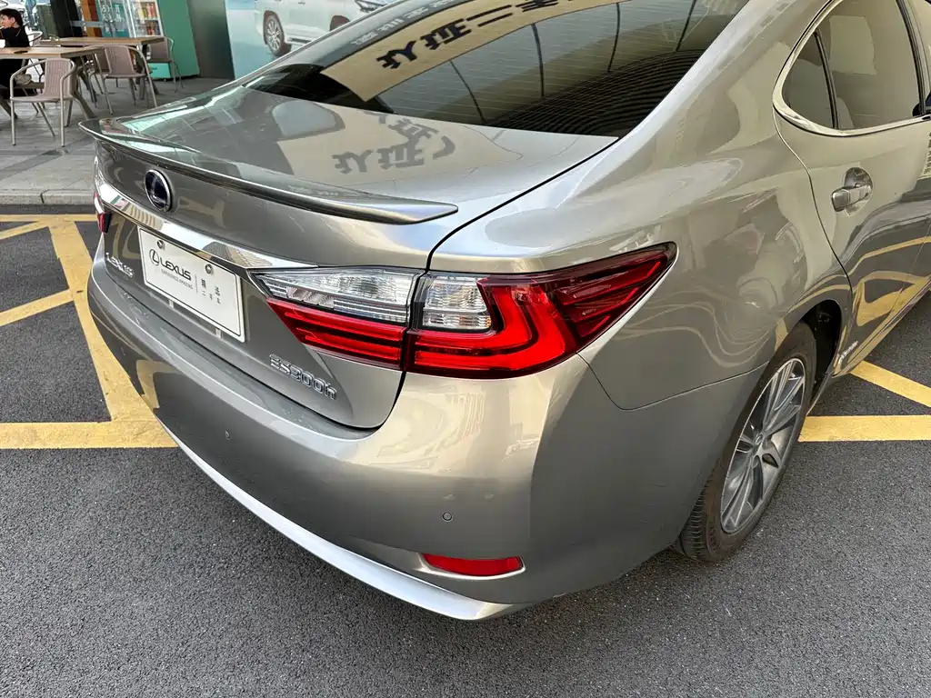 Lexus ES — фотографии объявления, Фото 24