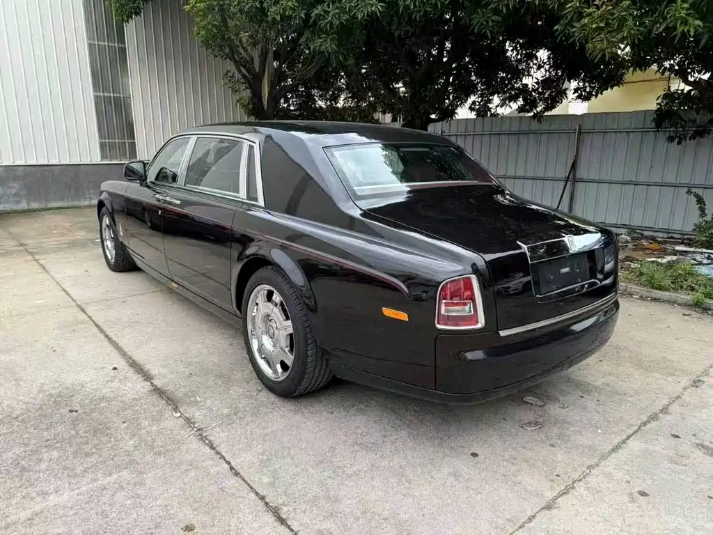 Rolls-Royce Phantom — миниатюра 2
