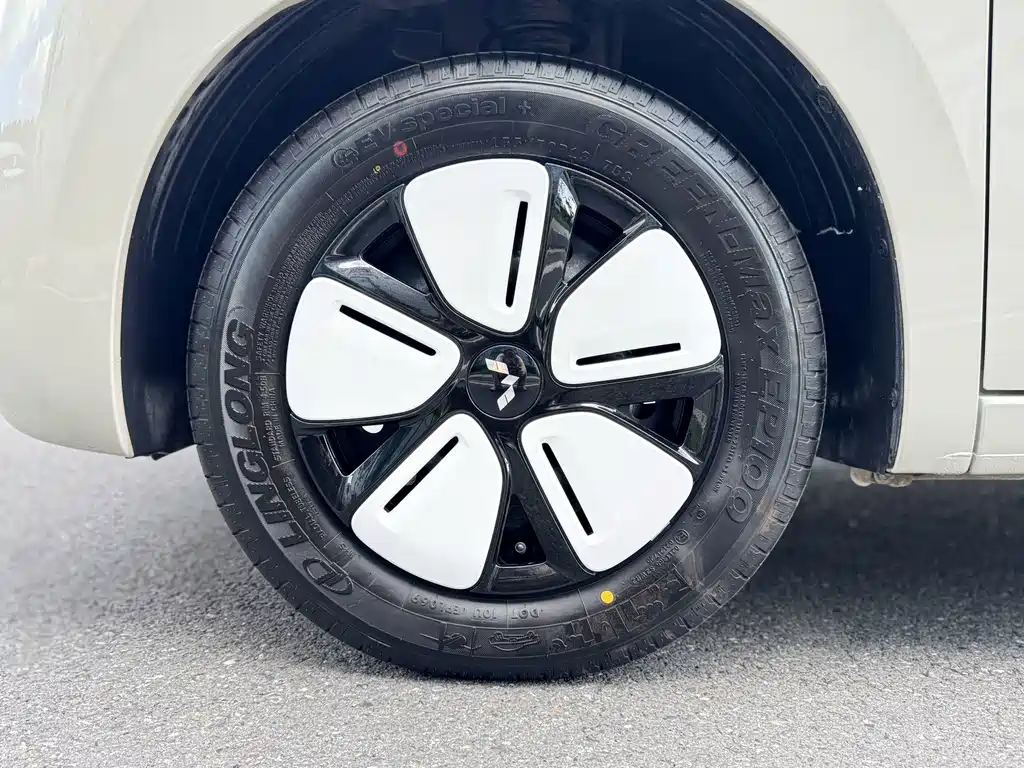 Wuling MINIEV — миниатюра 14