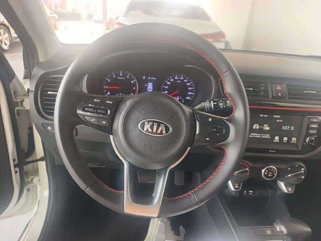 Kia KX Cross — миниатюра 11