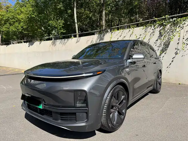 Li Auto L8