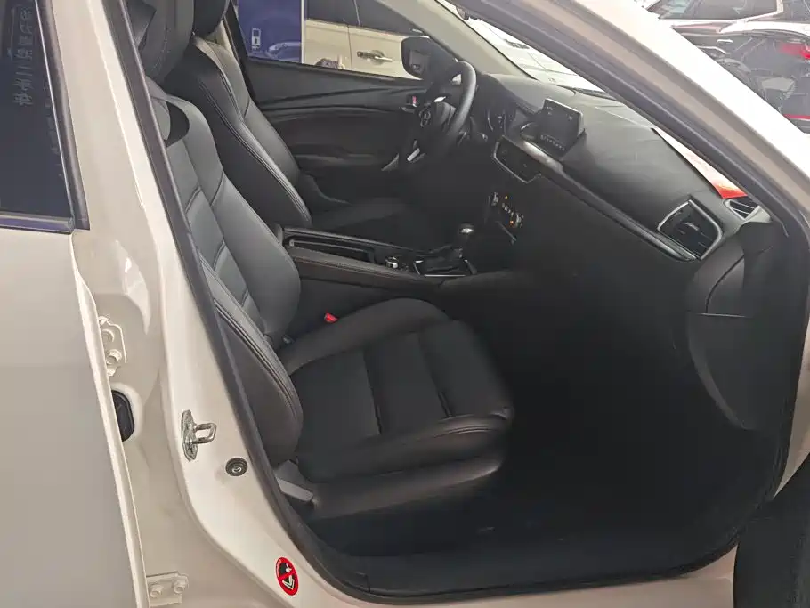 Mazda Atenza — миниатюра 8