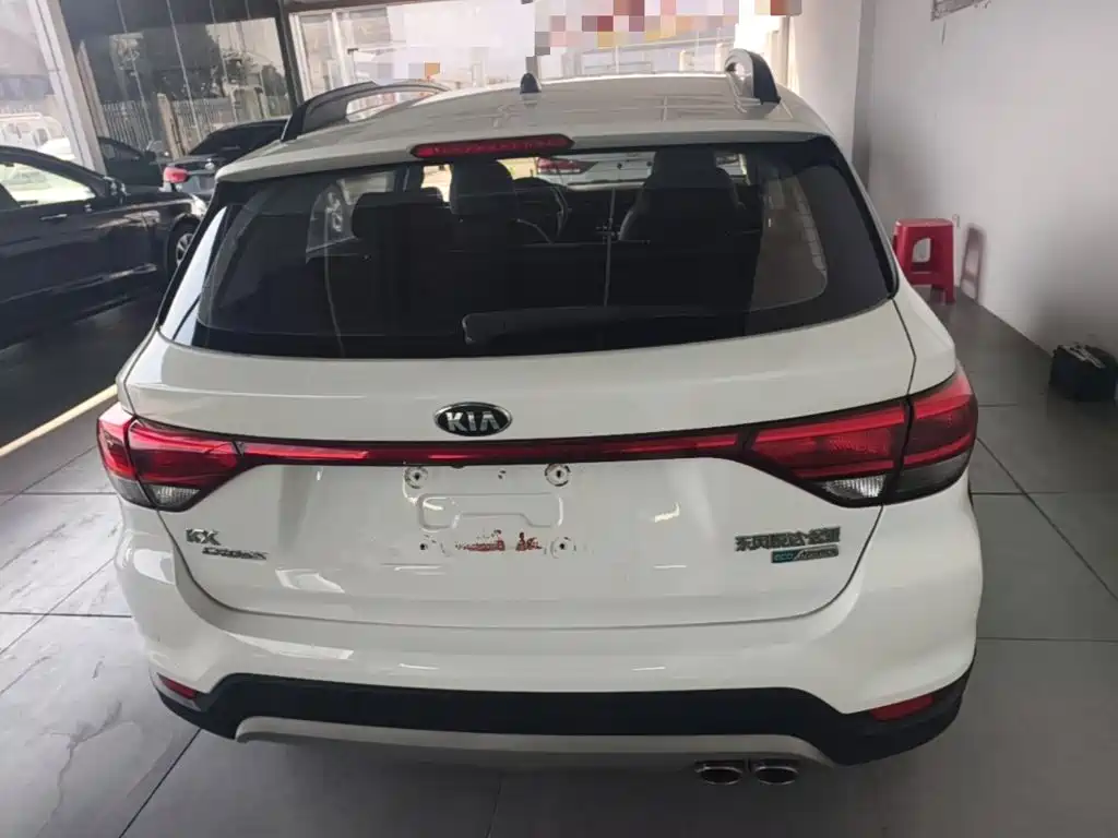 Kia KX Cross — миниатюра 6