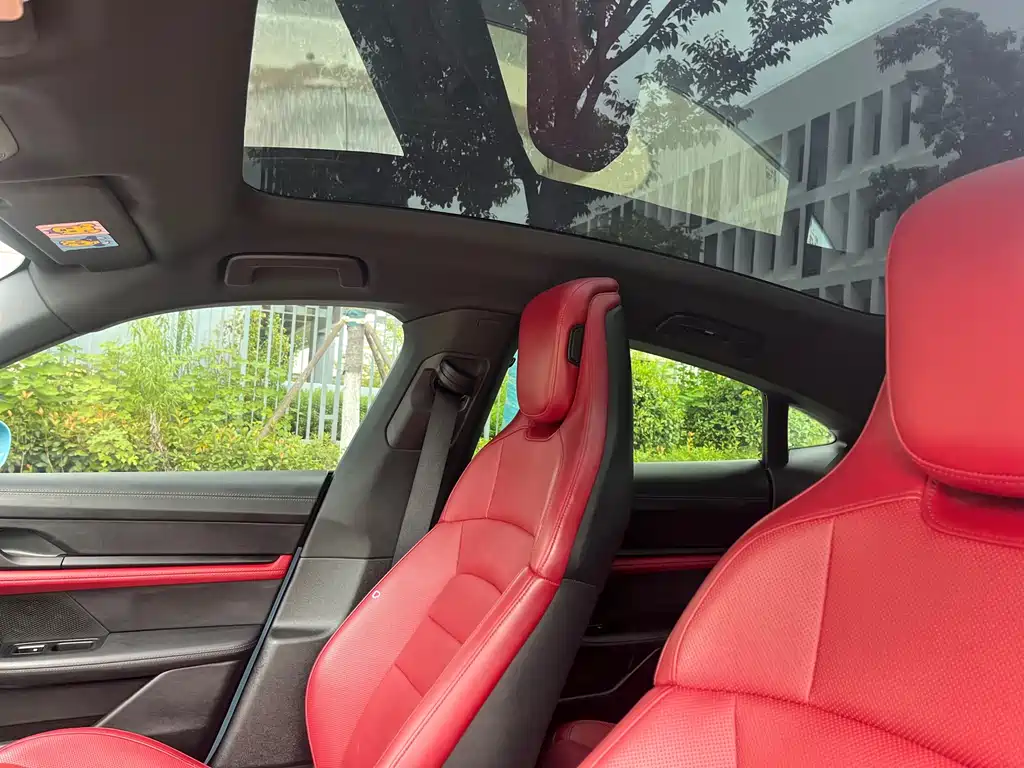 Porsche Taycan — миниатюра 16