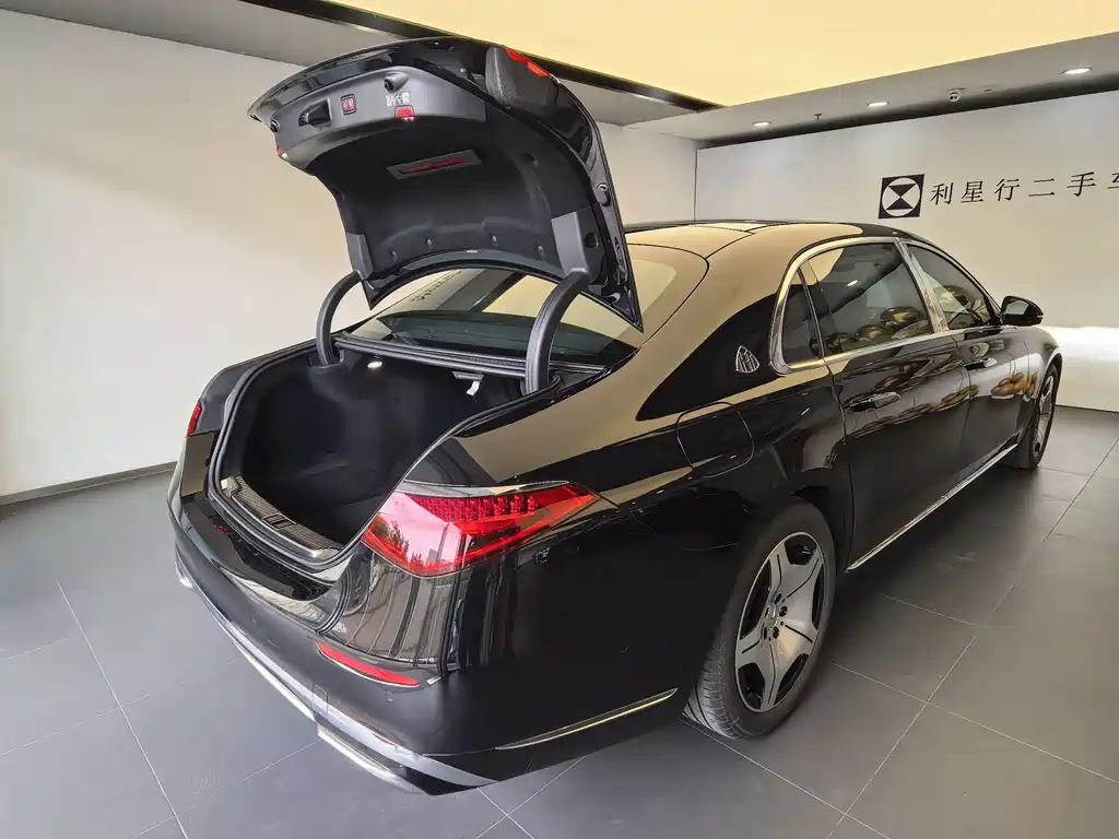 Mercedes-Benz S-Class — миниатюра 11