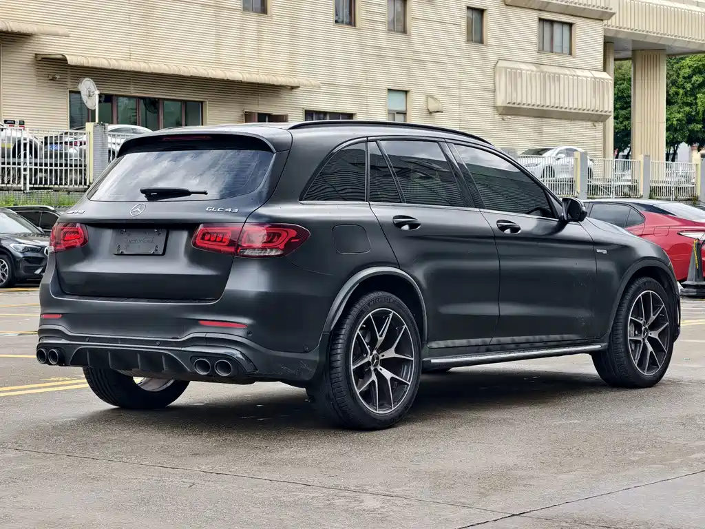 Mercedes-Benz GLC AMG — миниатюра 6