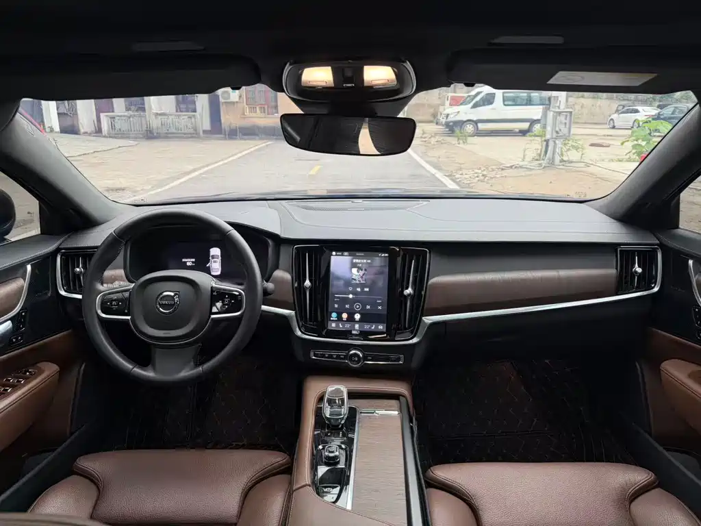 Volvo S90 — миниатюра 5