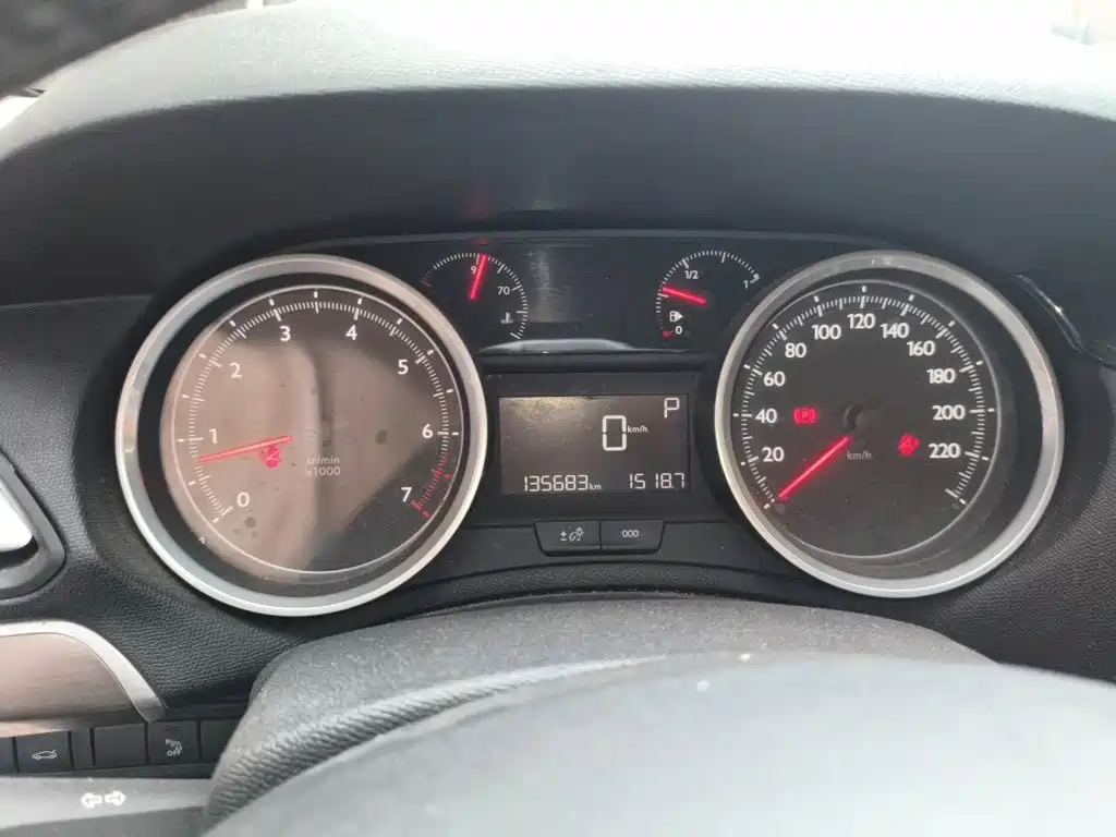 Peugeot 408 — миниатюра 12
