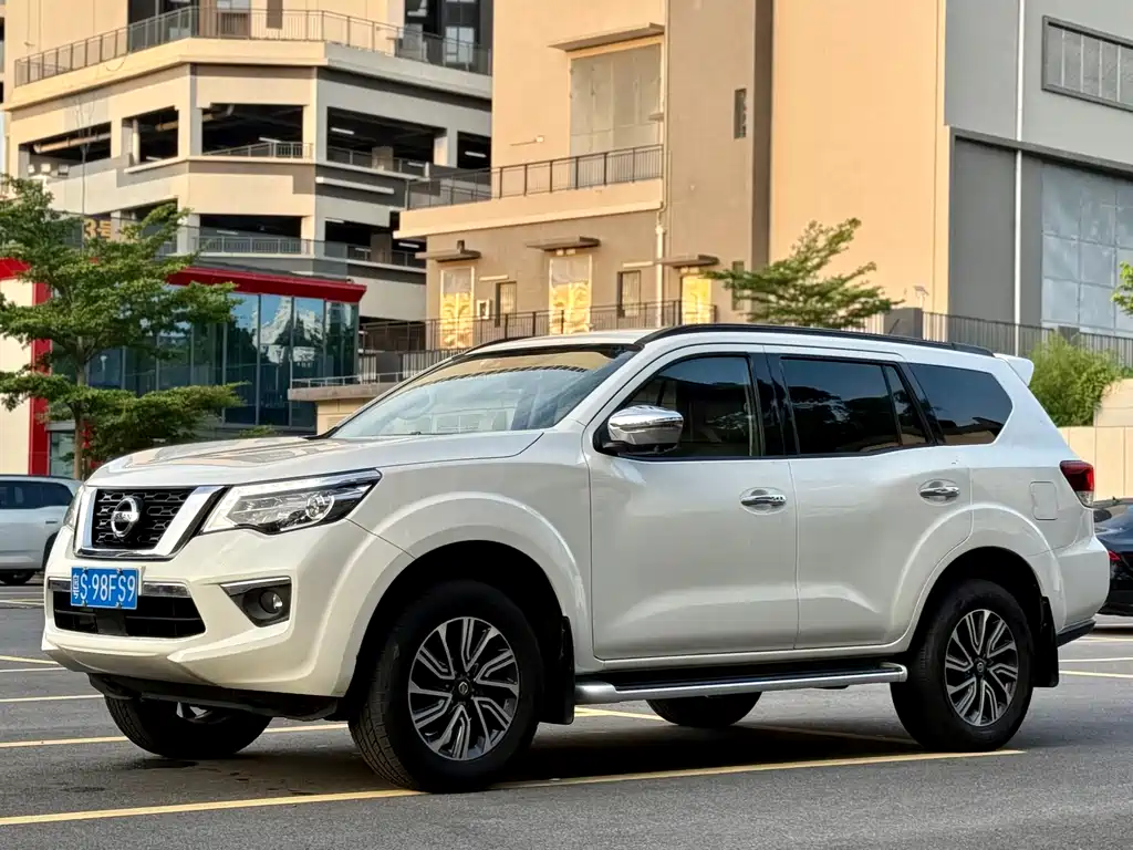 Nissan Terra 2018 2.5L AT Flagship