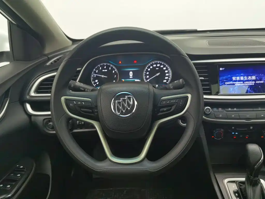 Buick Excelle — миниатюра 11