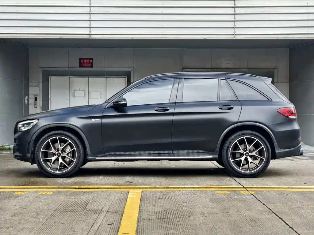 Mercedes-Benz GLC AMG — миниатюра 7