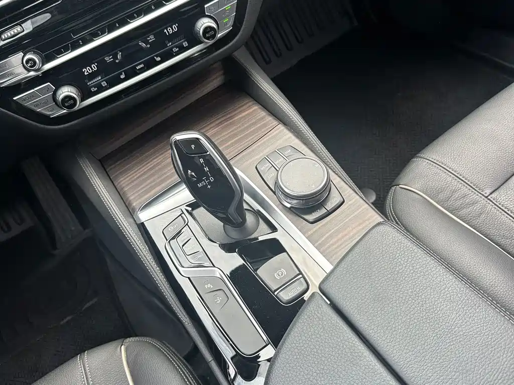 BMW 6 Series GT — миниатюра 23